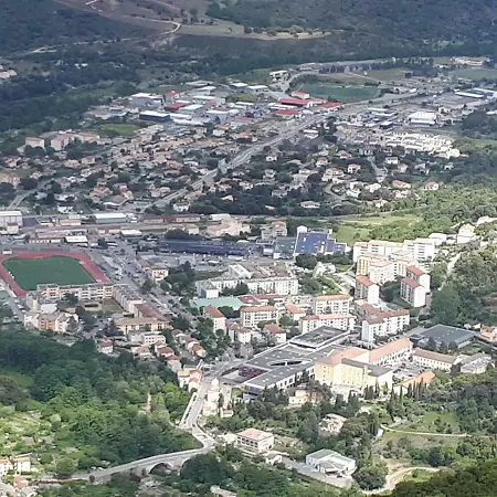 Dans Résidence Neuve Et Calme